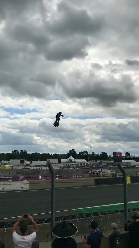 乐鱼体育登陆-世界空中飞人表演大赛，空中运动的视觉盛宴的简单介绍