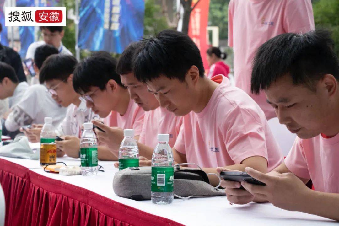 乐鱼体育平台登录-电竞比赛中的团队精神：信任配合，共同努力的简单介绍