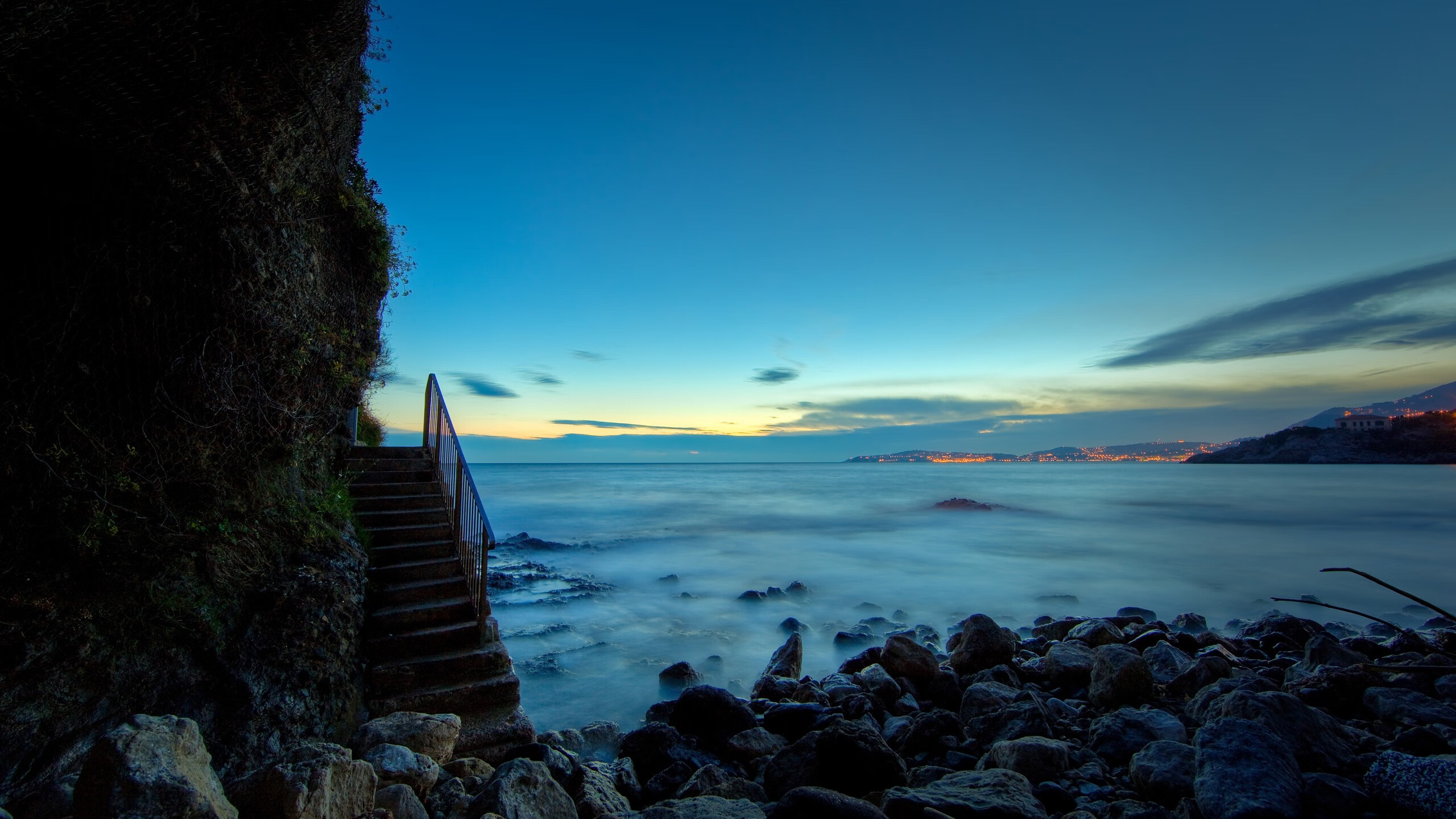 瓦伦西亚客场0-2不敌西班牙人,遭遇三连败,0304瓦伦西亚