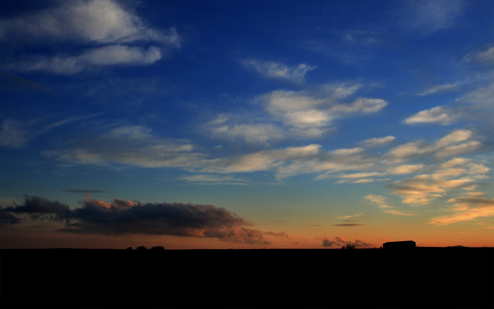 瓦拉多利德遭遇双杀,主帅下课球队重塑信心,瓦拉多利德对莱万特
