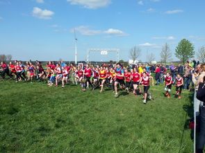 乐鱼体育买球-冬奥体验中心开放吸引大量青少年参与，冬奥会体验中心